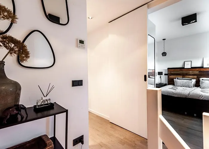 Sack-Time Fashion Boutique Hotel 6 & 7